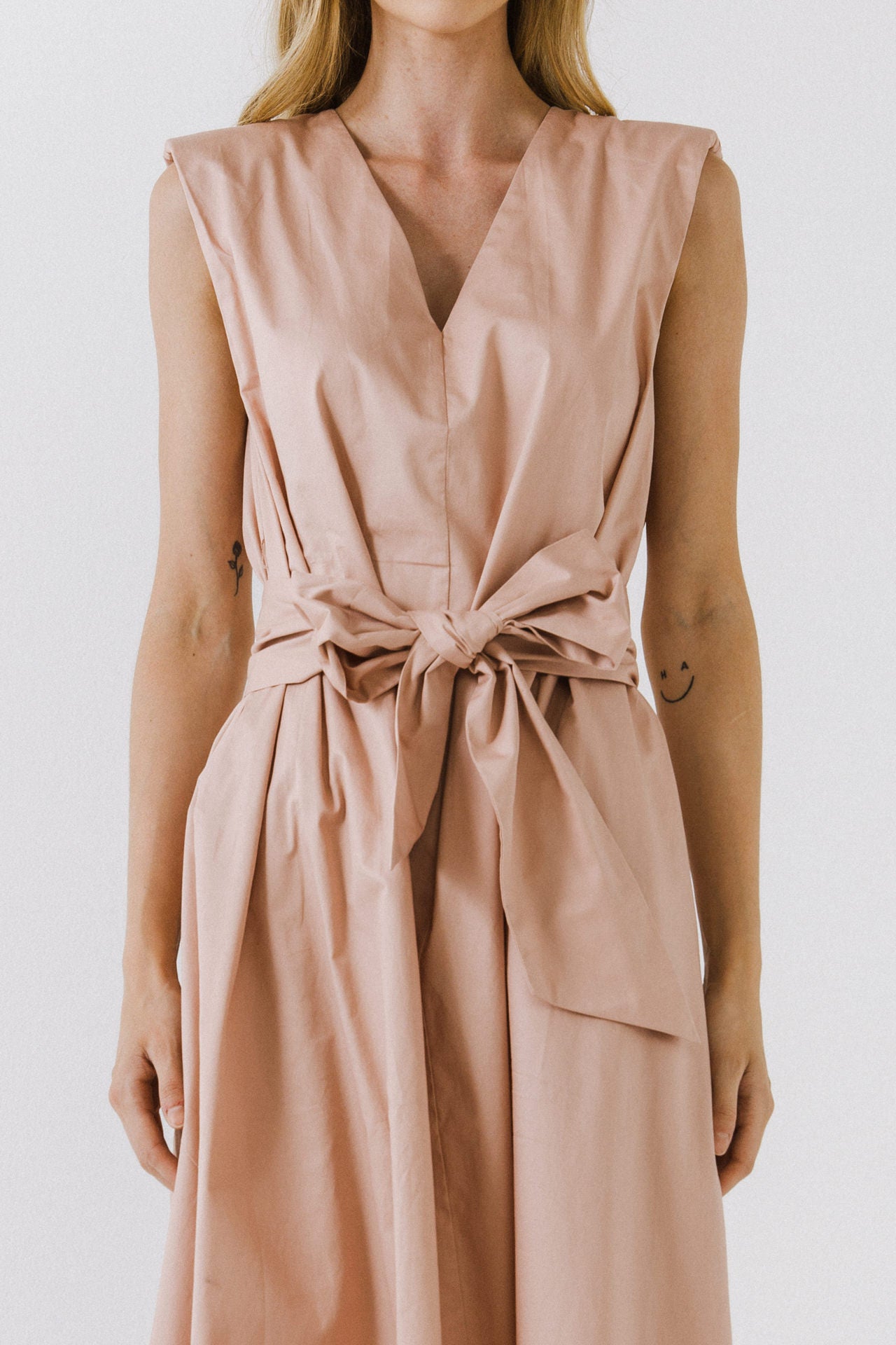 ENDLESS ROSE - V-neckline Sleeveless Midi Dress - DRESSES available at Objectrare