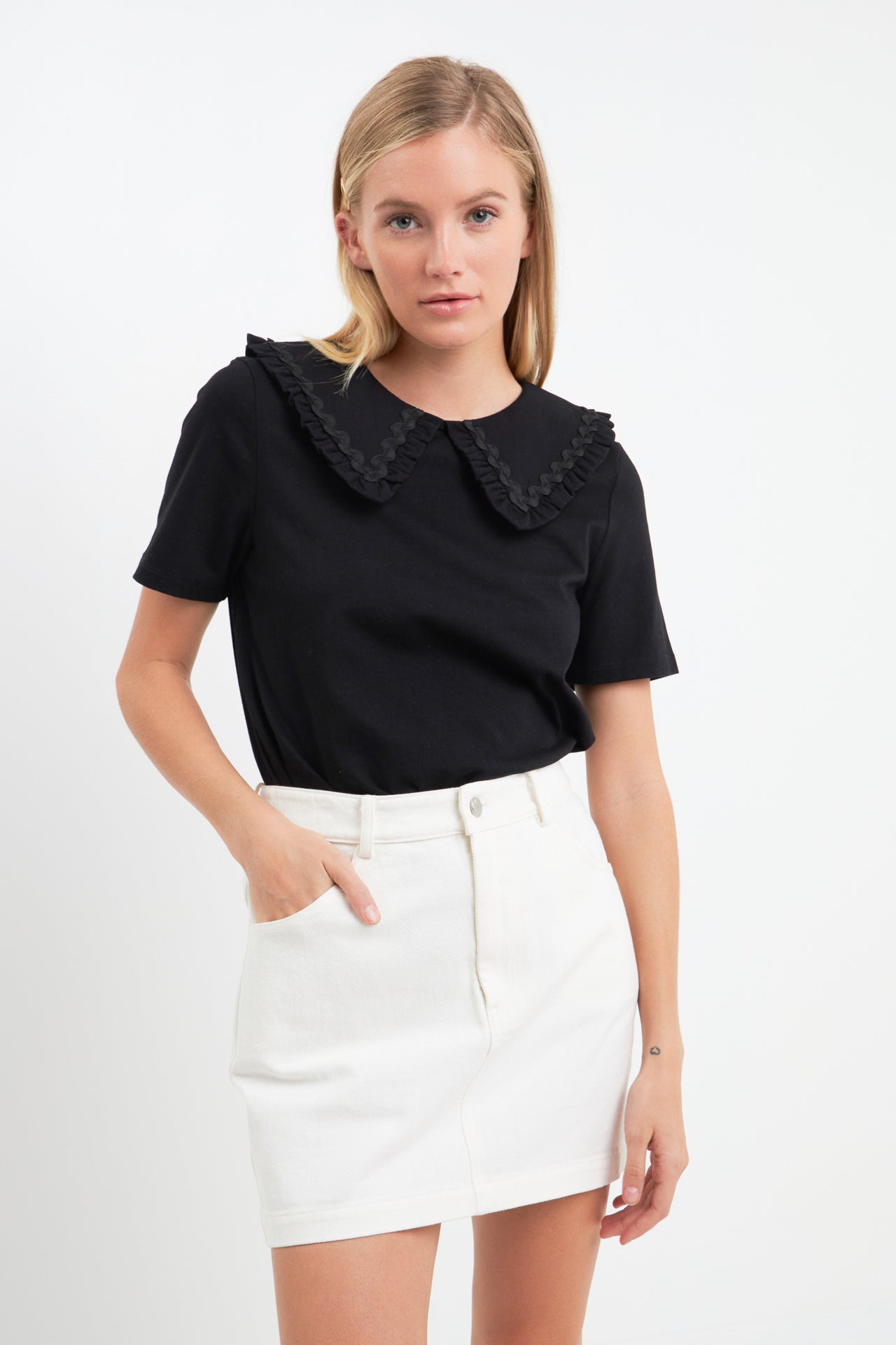 ENGLISH FACTORY - Rickrack Trim Collar T-Shirt - TOPS available at Objectrare