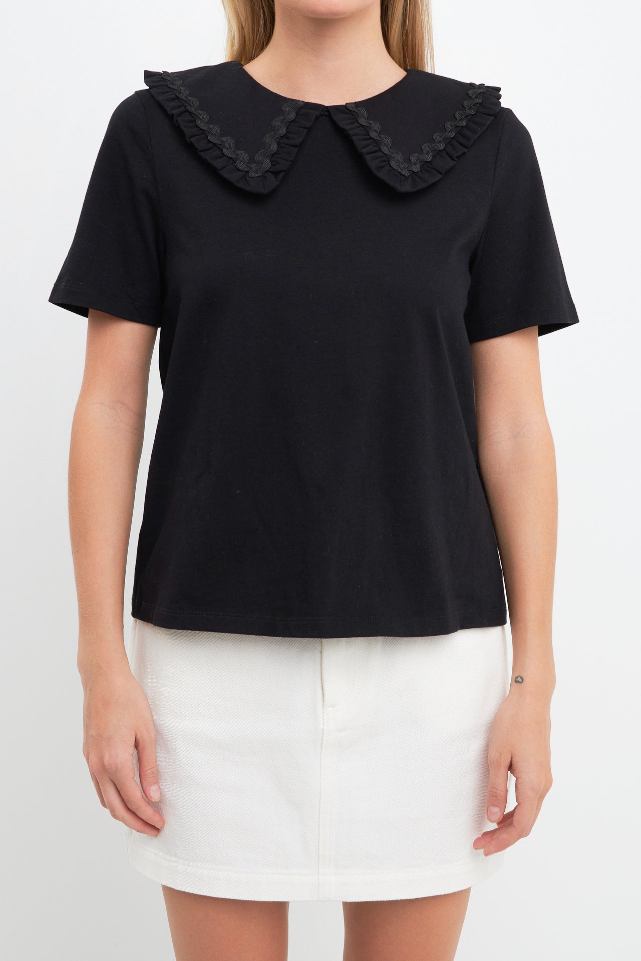 ENGLISH FACTORY - Rickrack Trim Collar T-Shirt - TOPS available at Objectrare