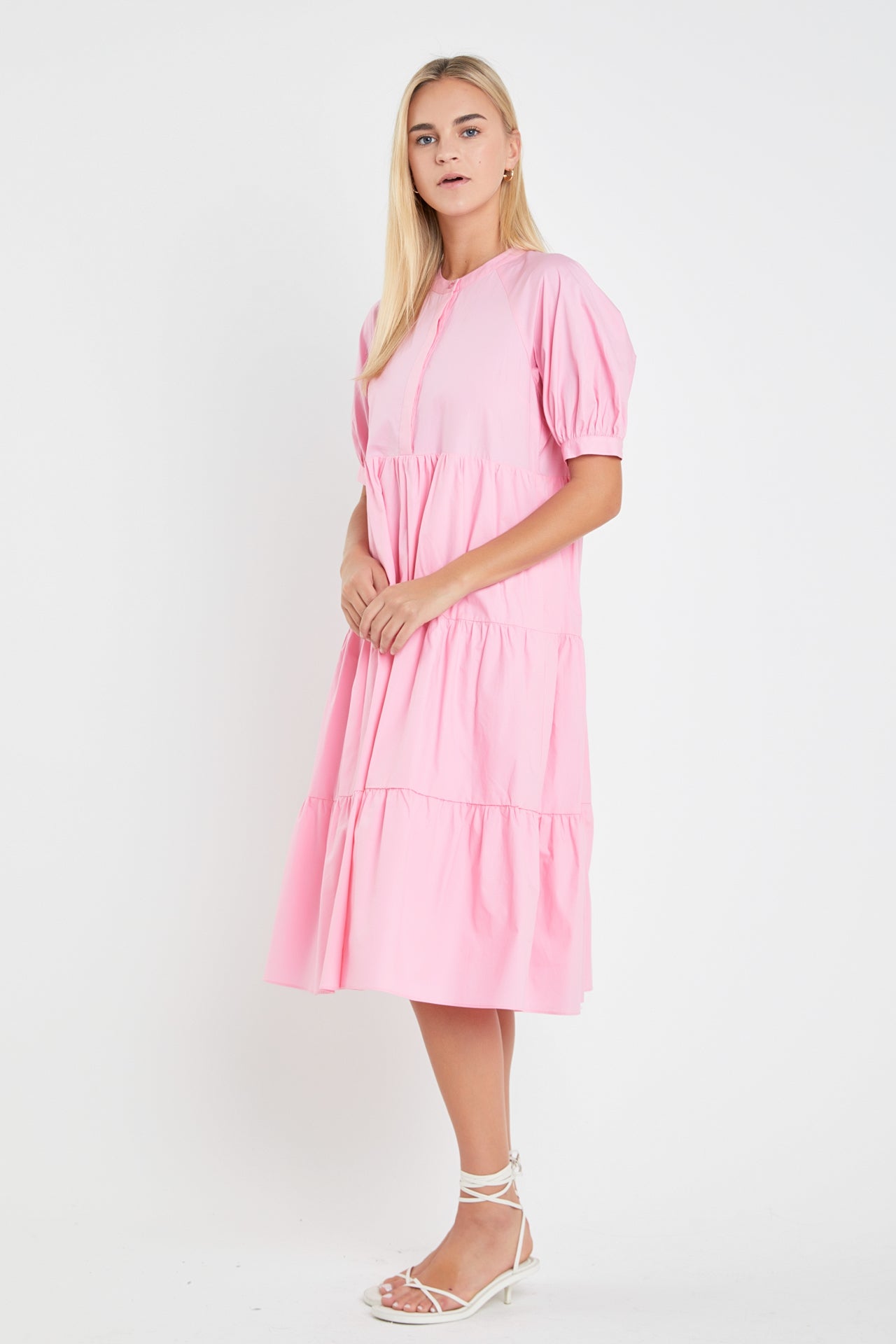 Short Puff Sleeve Tiered Midi Dress