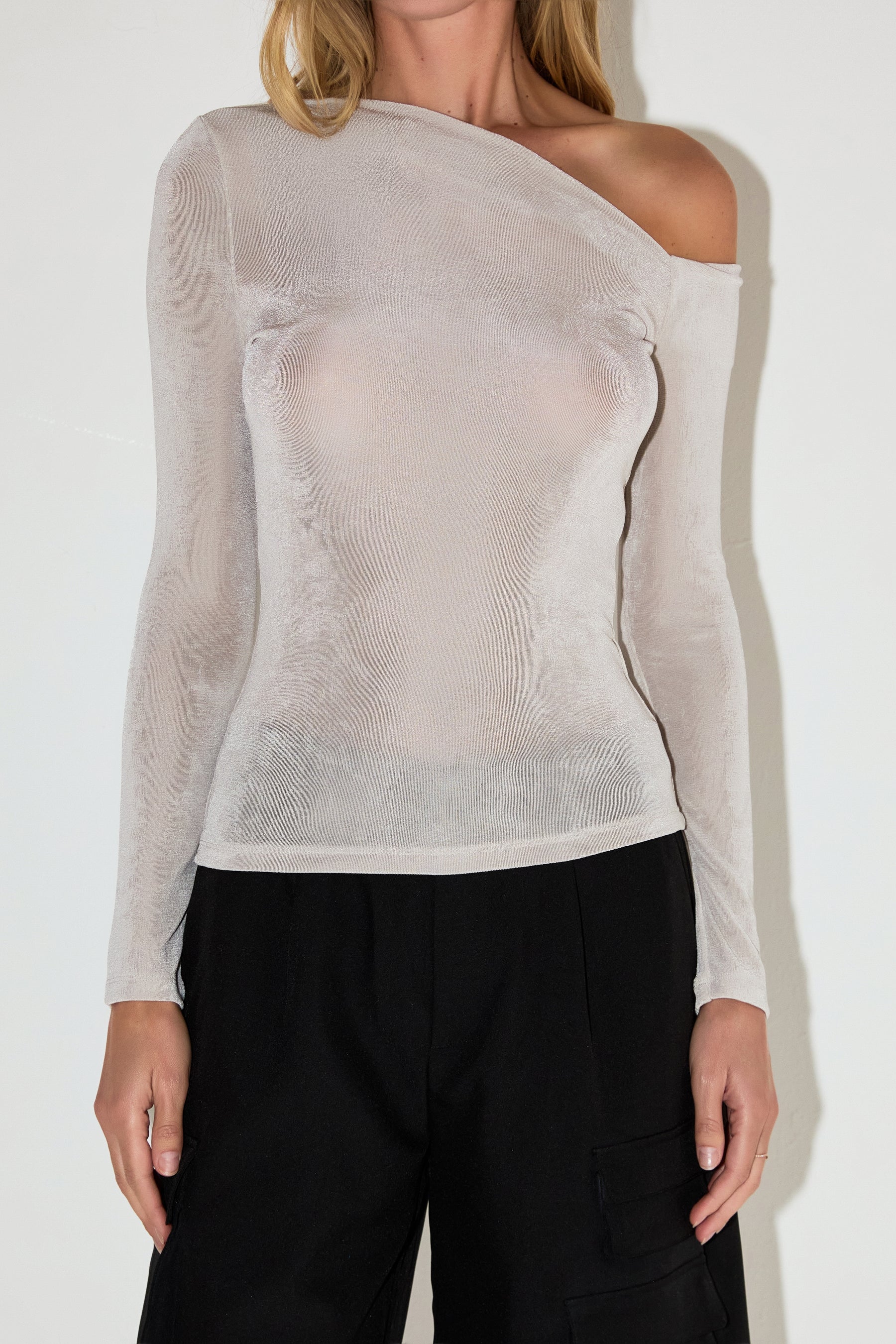 GREY LAB - Asymmetric Shoulder Top - TOPS available at Objectrare