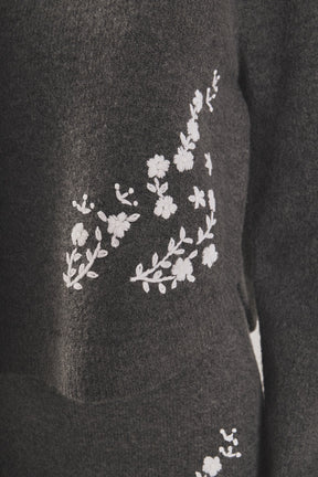ENDLESS ROSE - Floral Embroidered Sweater - SWEATERS & KNITS available at Objectrare