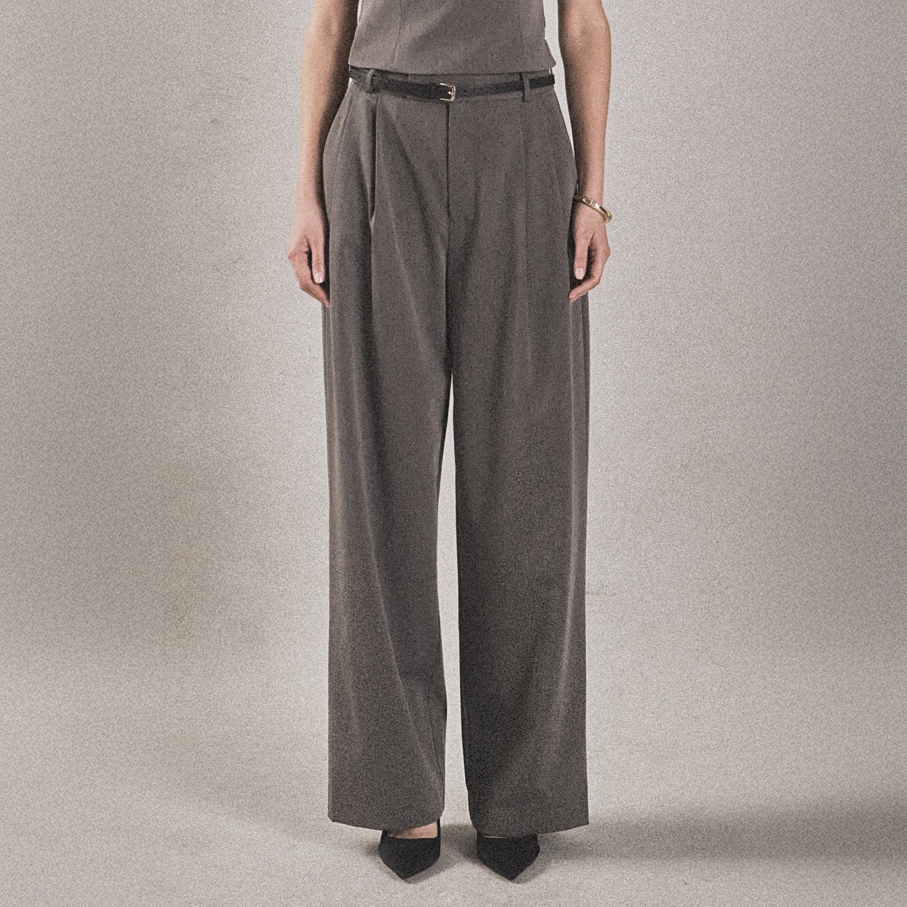 ENDLESS ROSE - Relaxed Trouser with Pleats - PANTS available at Objectrare