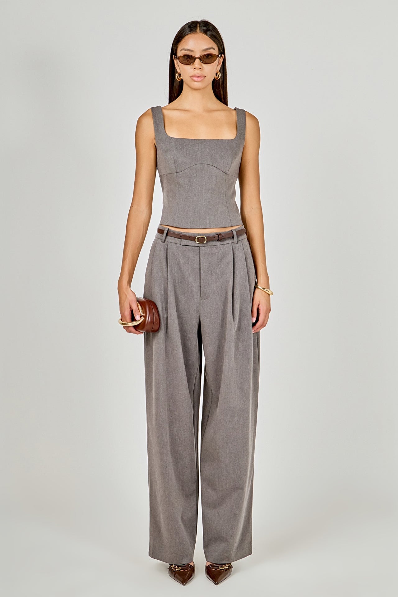 Back Bow Sleeveless Fitted Top