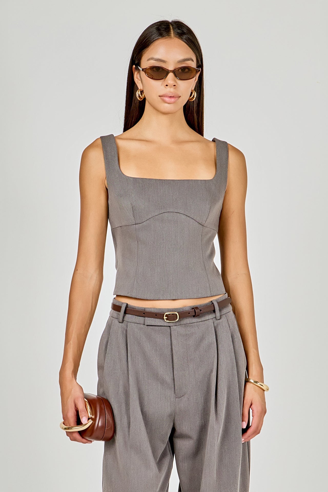 Back Bow Sleeveless Fitted Top