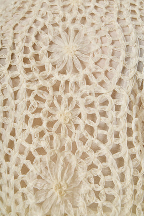 Textured Sleeveless Cropped Top