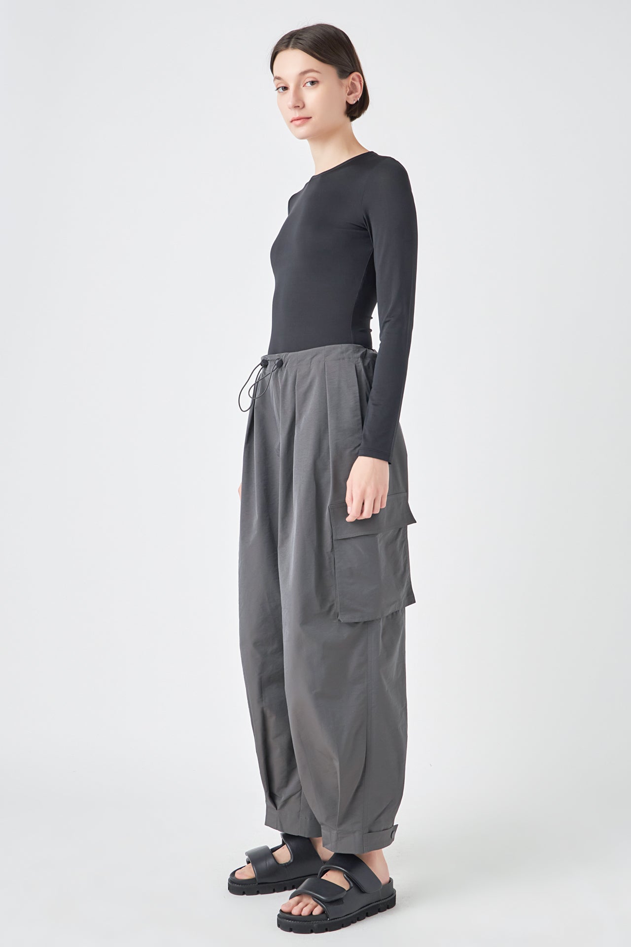 GREY LAB - Low Waisted Pleated Cargo Pants - PANTS available at Objectrare