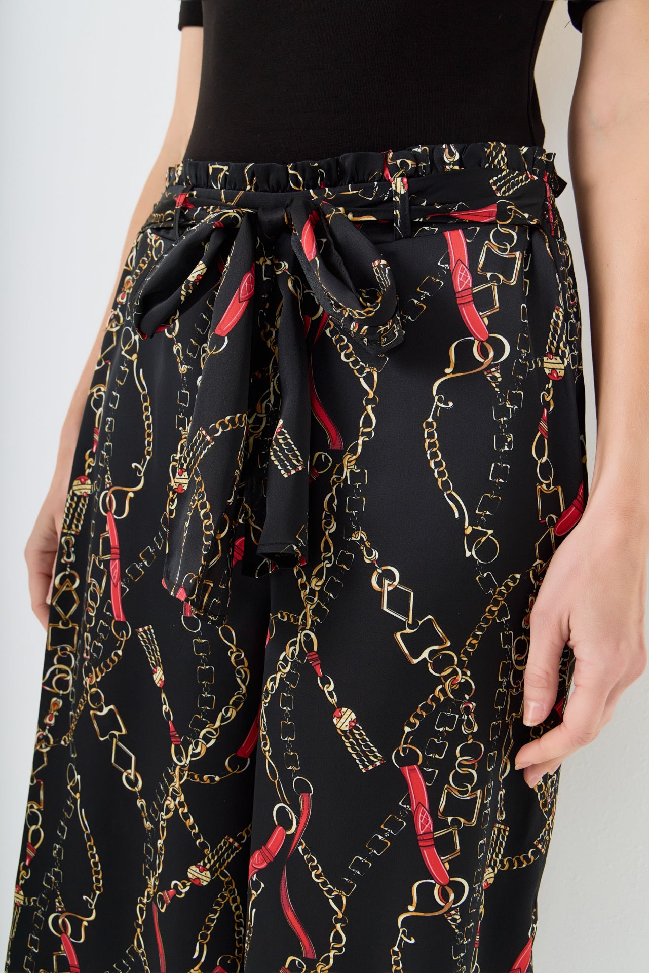 LA'VEN - Chain Print Pants - PANTS available at Objectrare