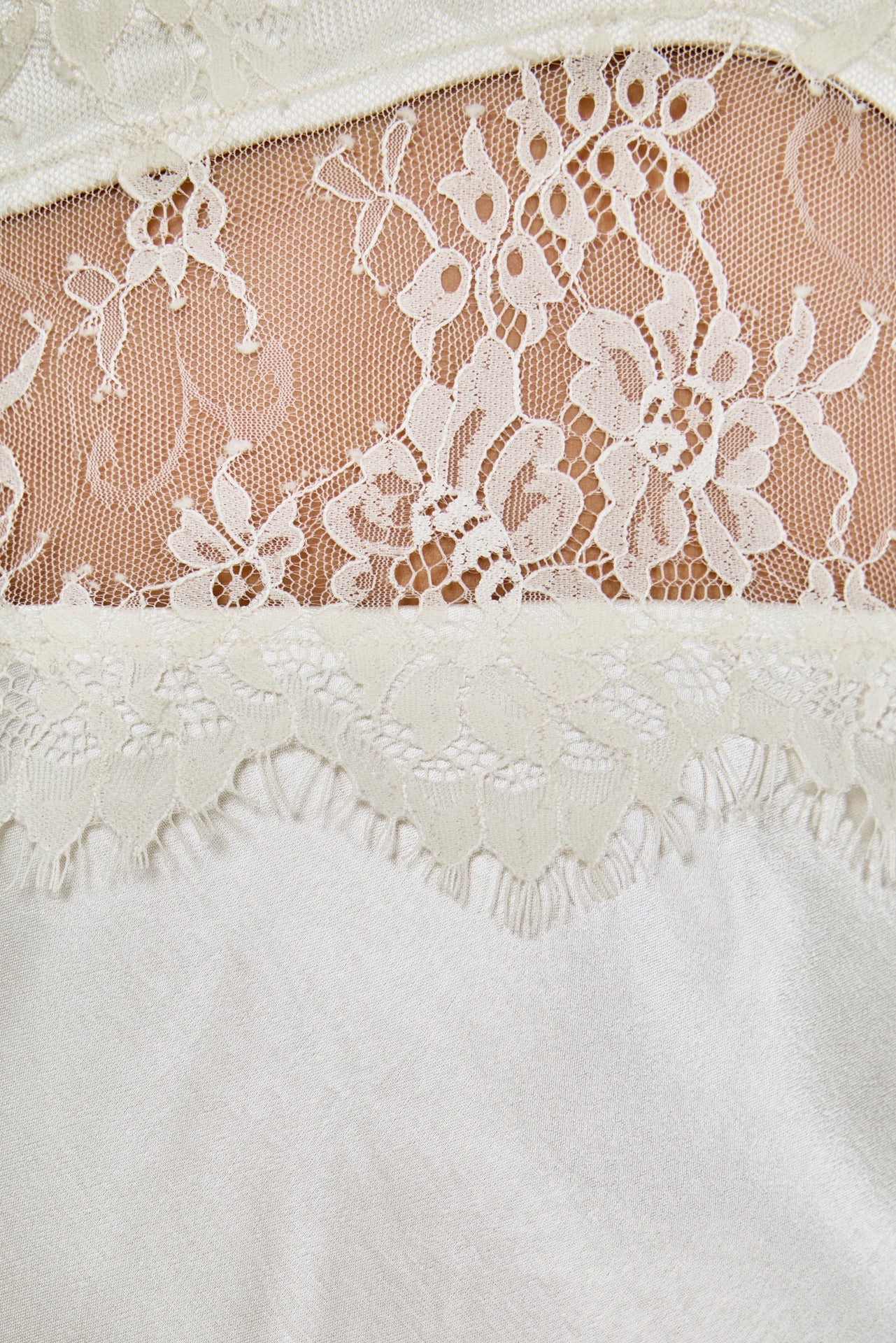 Lace Trim Sleevesless Midi Dress