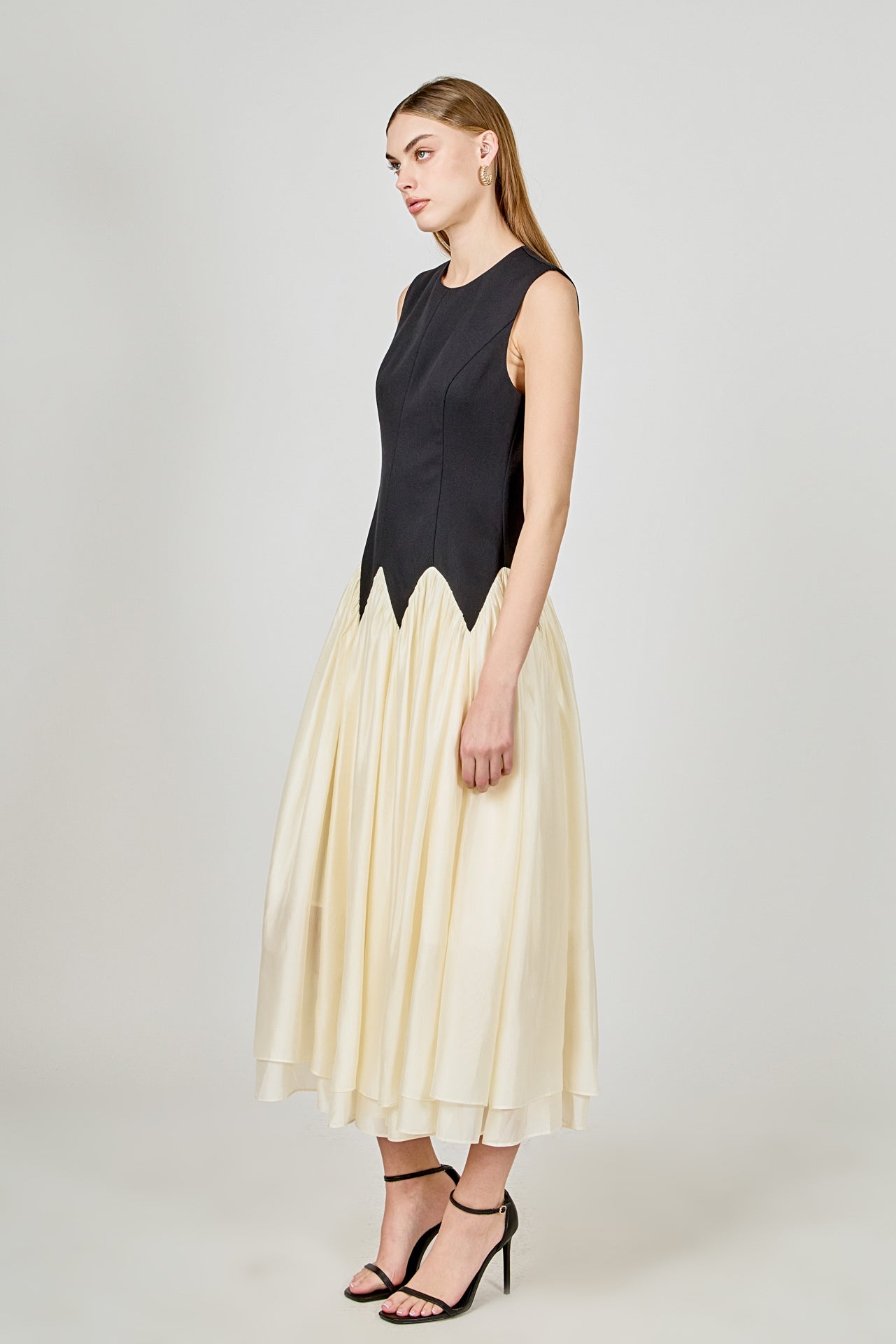 ENDLESS ROSE - Contrast Color Midi Dress - DRESSES available at Objectrare