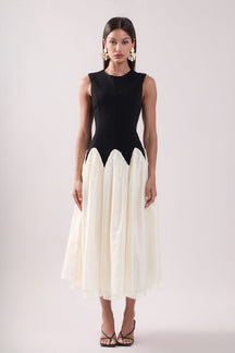 ENDLESS ROSE - Contrast Color Midi Dress - DRESSES available at Objectrare