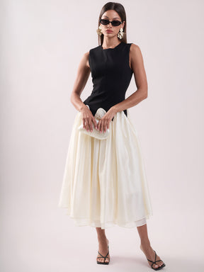 ENDLESS ROSE - Contrast Color Midi Dress - DRESSES available at Objectrare