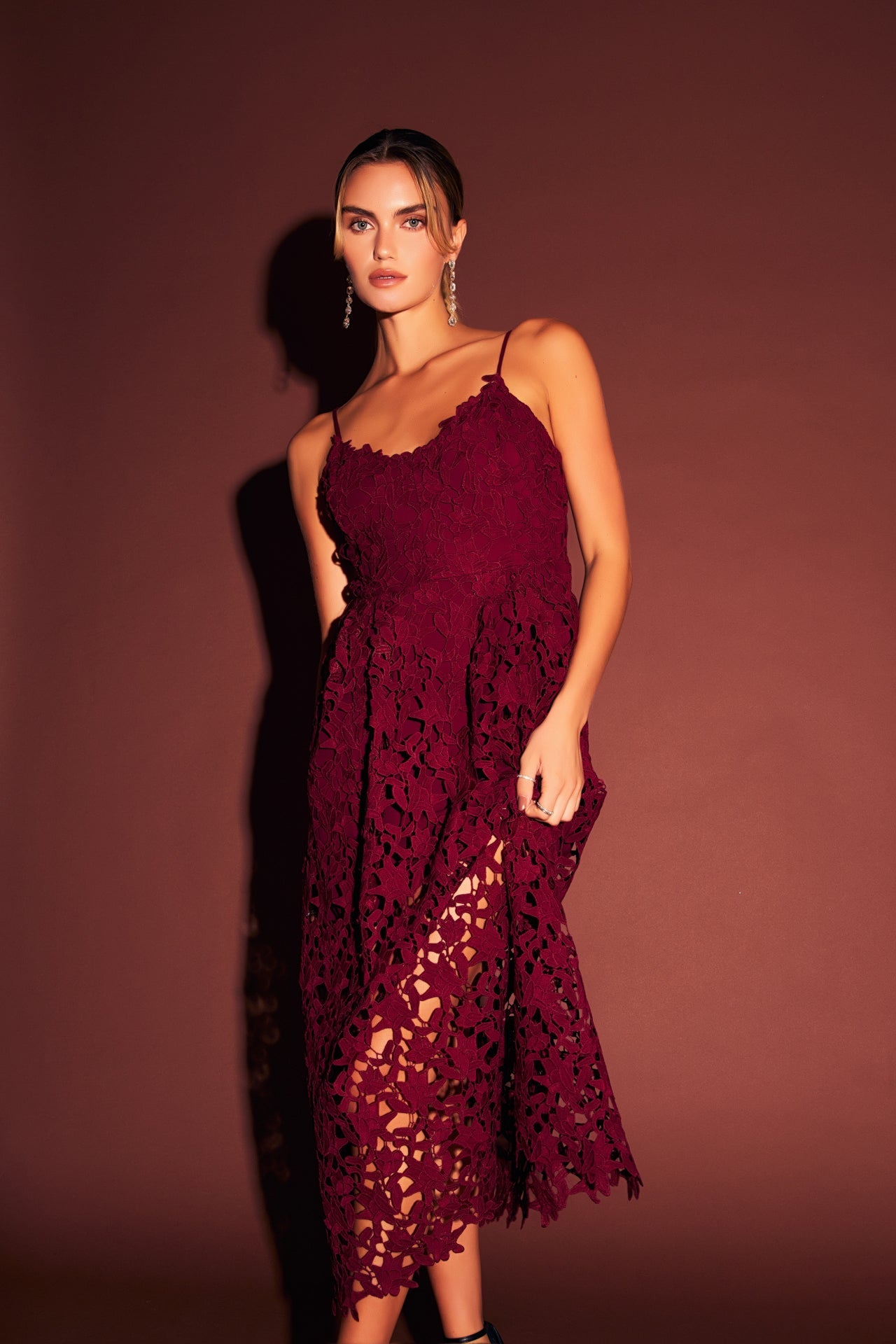 Endless Rose - Lace Midi Dress