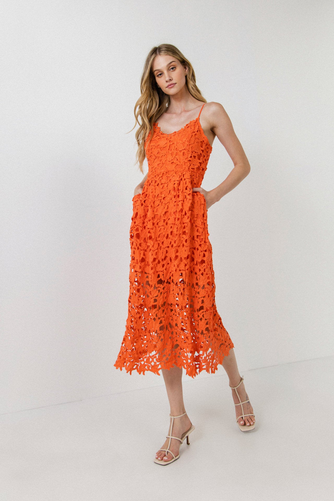 Endless Rose - Lace Midi Dress