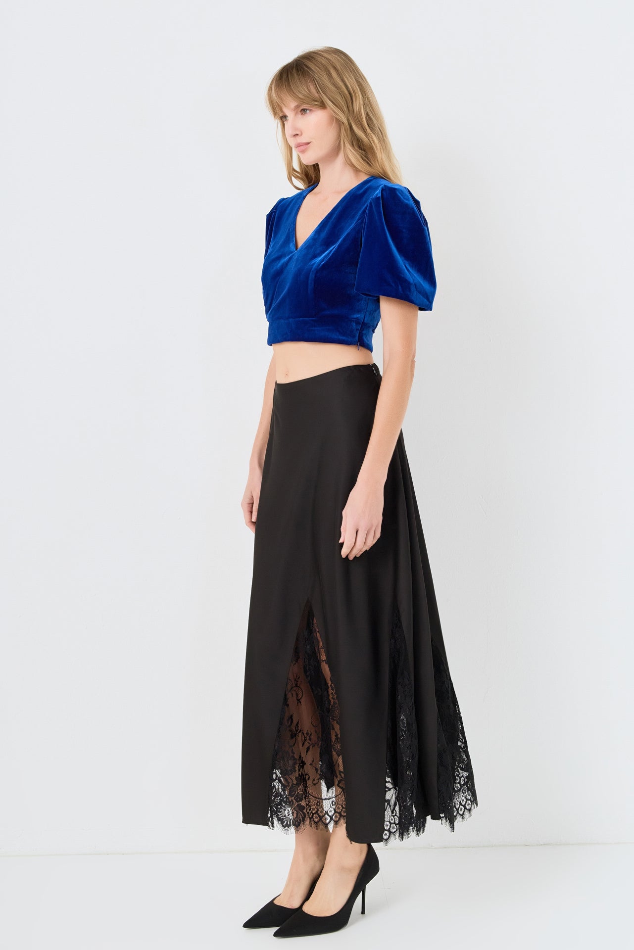 Cropped Velvet Puff Sleeve Top