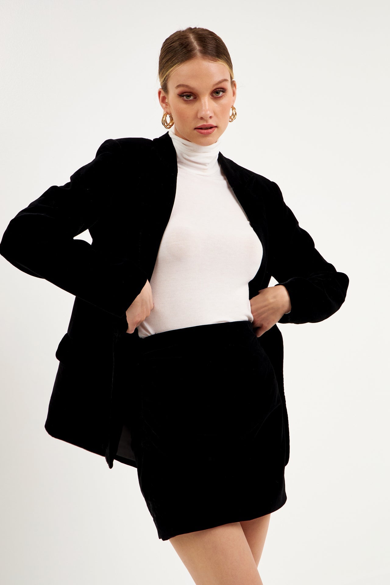 ENDLESS ROSE - Velvet Blazer - BLAZERS available at Objectrare