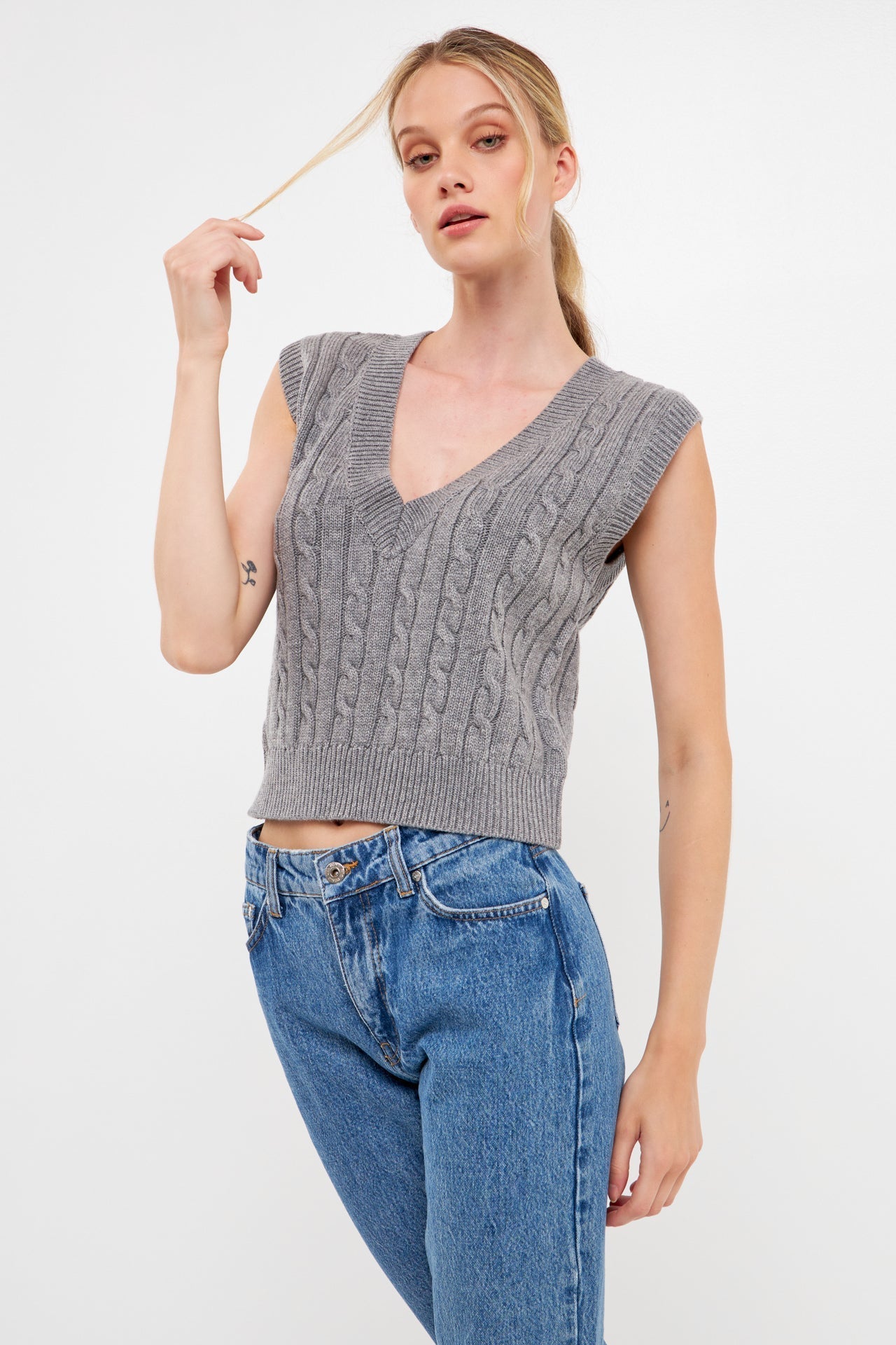 Cable Knit Chunky Vest