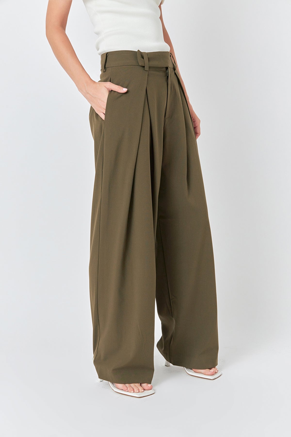 ENDLESS ROSE - Front Pleat Wide Trousers - PANTS available at Objectrare