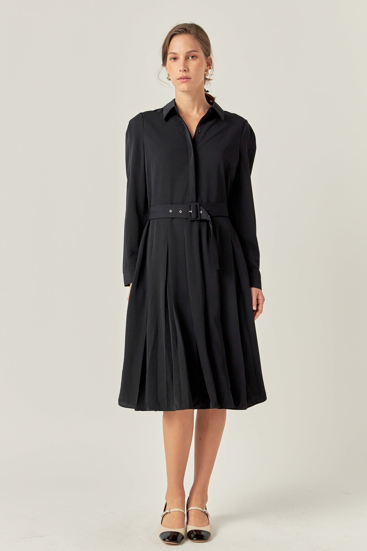 English Factory - Pleated Collared Long Sleeve Midi Dress Black / L English Factory - Pleated Collared Long Sleeve Midi Dress Black / L