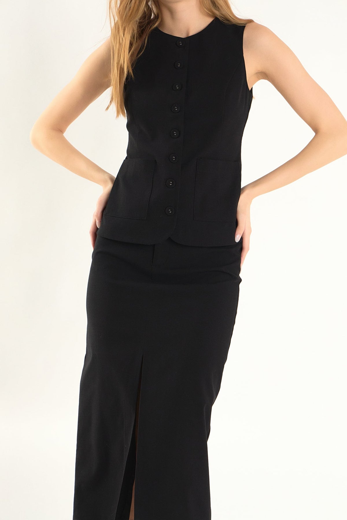 ENDLESS ROSE - Margaux Sleeveless Linen Vest - TOPS available at Objectrare