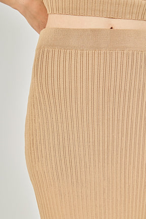 Ribbed Slit Maxi Skirt