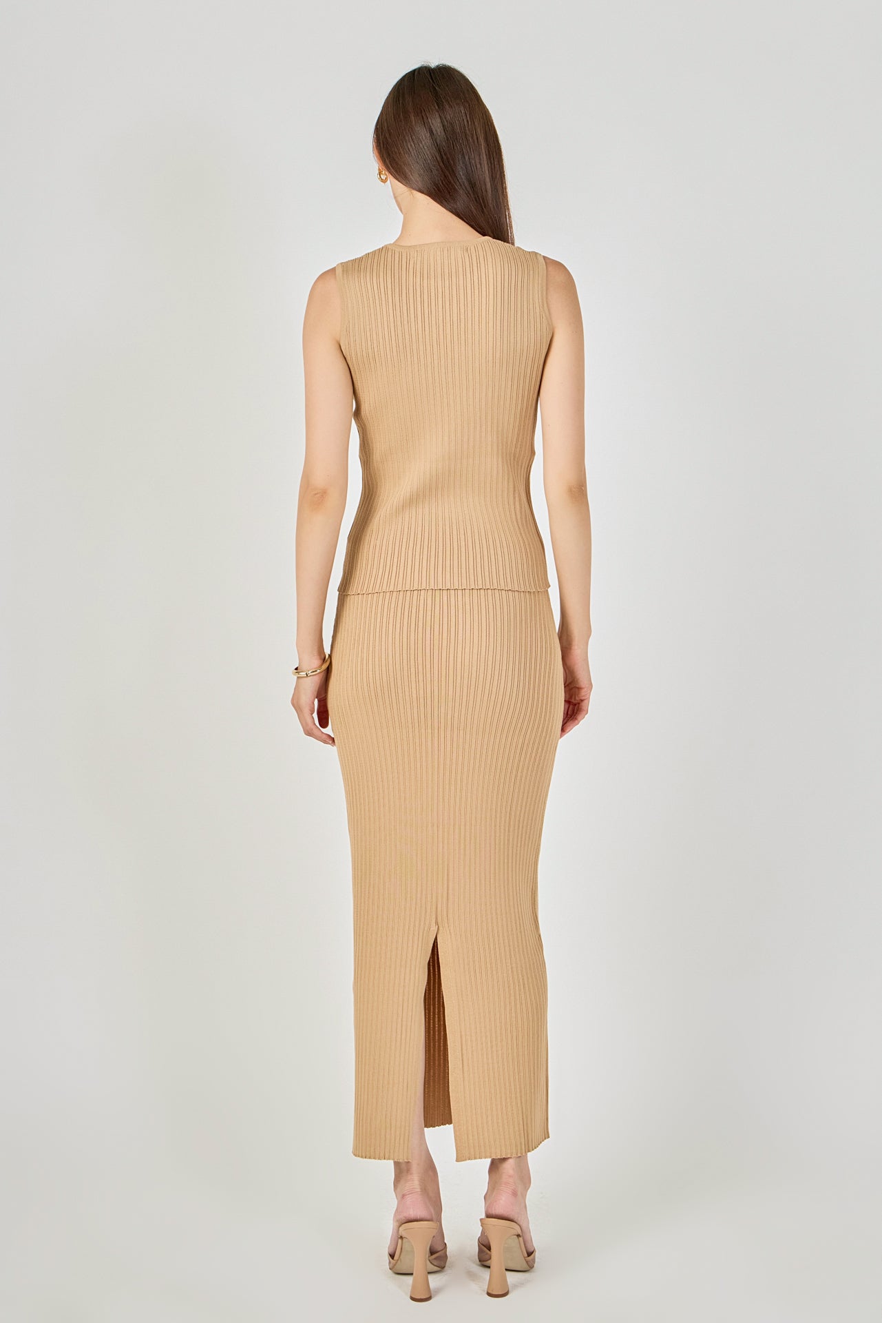 Ribbed Slit Maxi Skirt