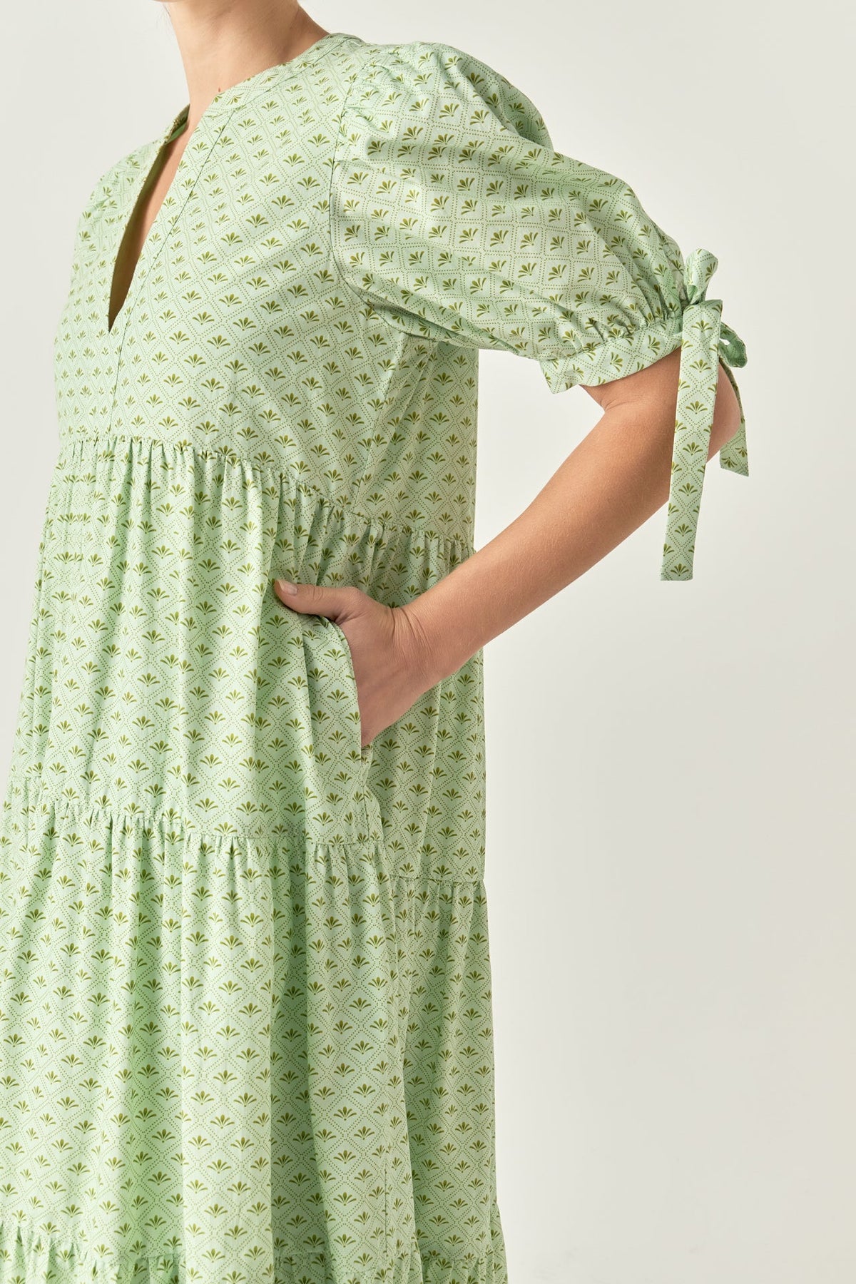 Print V Neck Midi Dress
