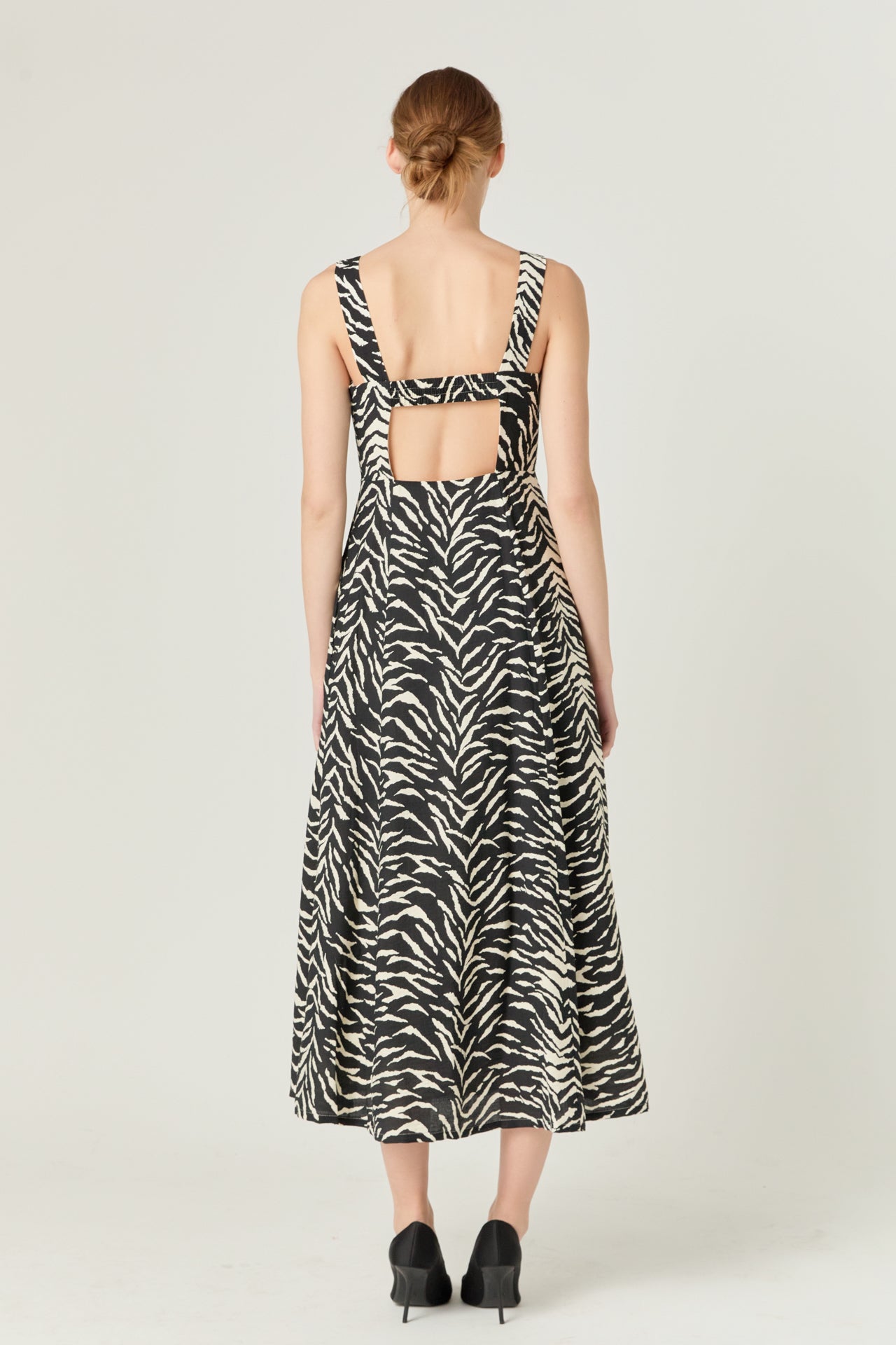 ENDLESS ROSE - Endless Rose - Animal Tiger Print Maxi Dress - DRESSES available at Objectrare