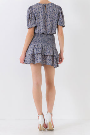 Textured Floral Puff Sleeve Top