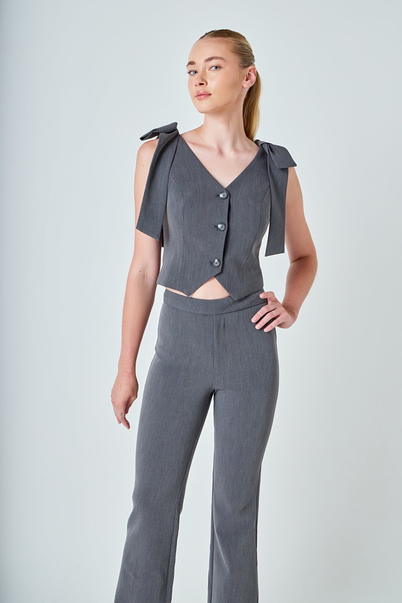 ENDLESS ROSE - Mid Rise Fitted Trousers - PANTS available at Objectrare