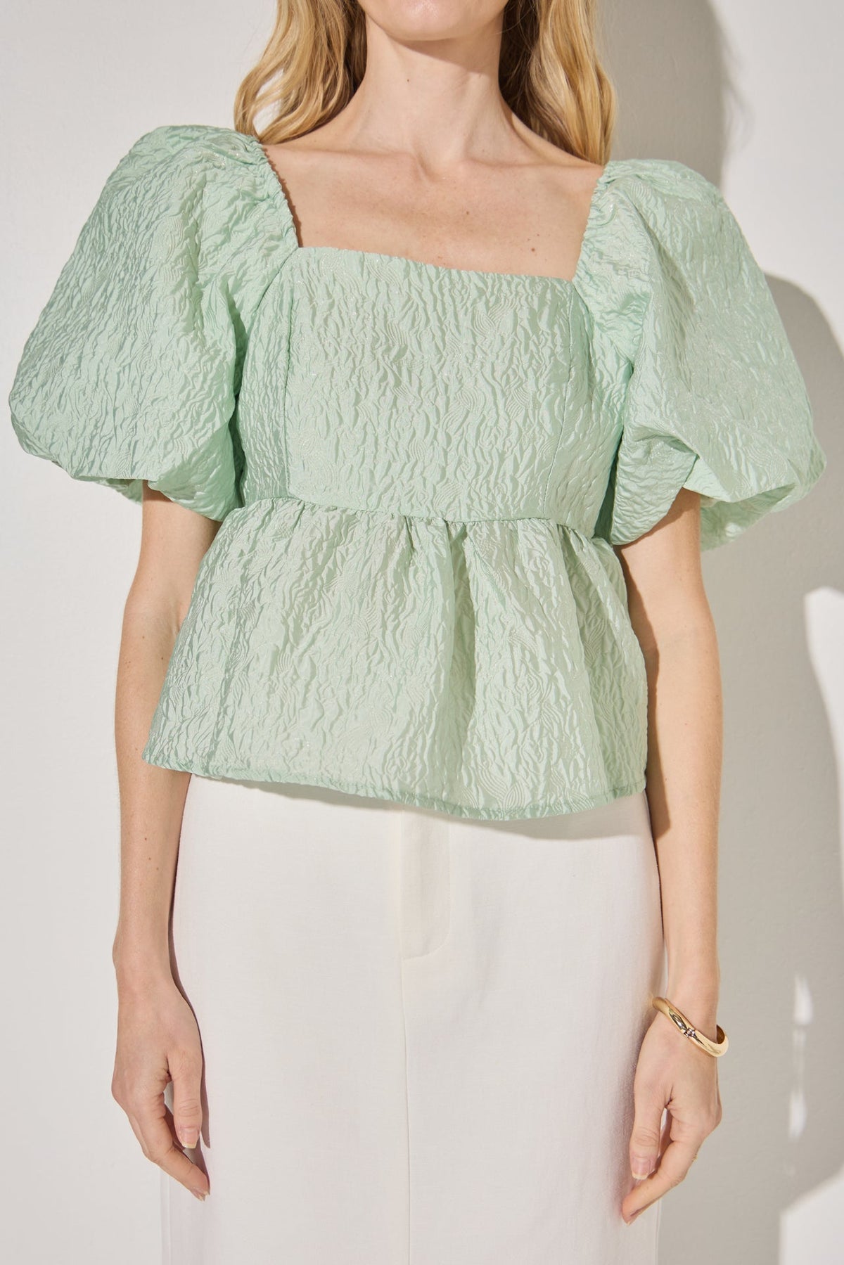 LA'VEN - Jacquard Puff Sleeve Open Back Top - TOPS available at Objectrare