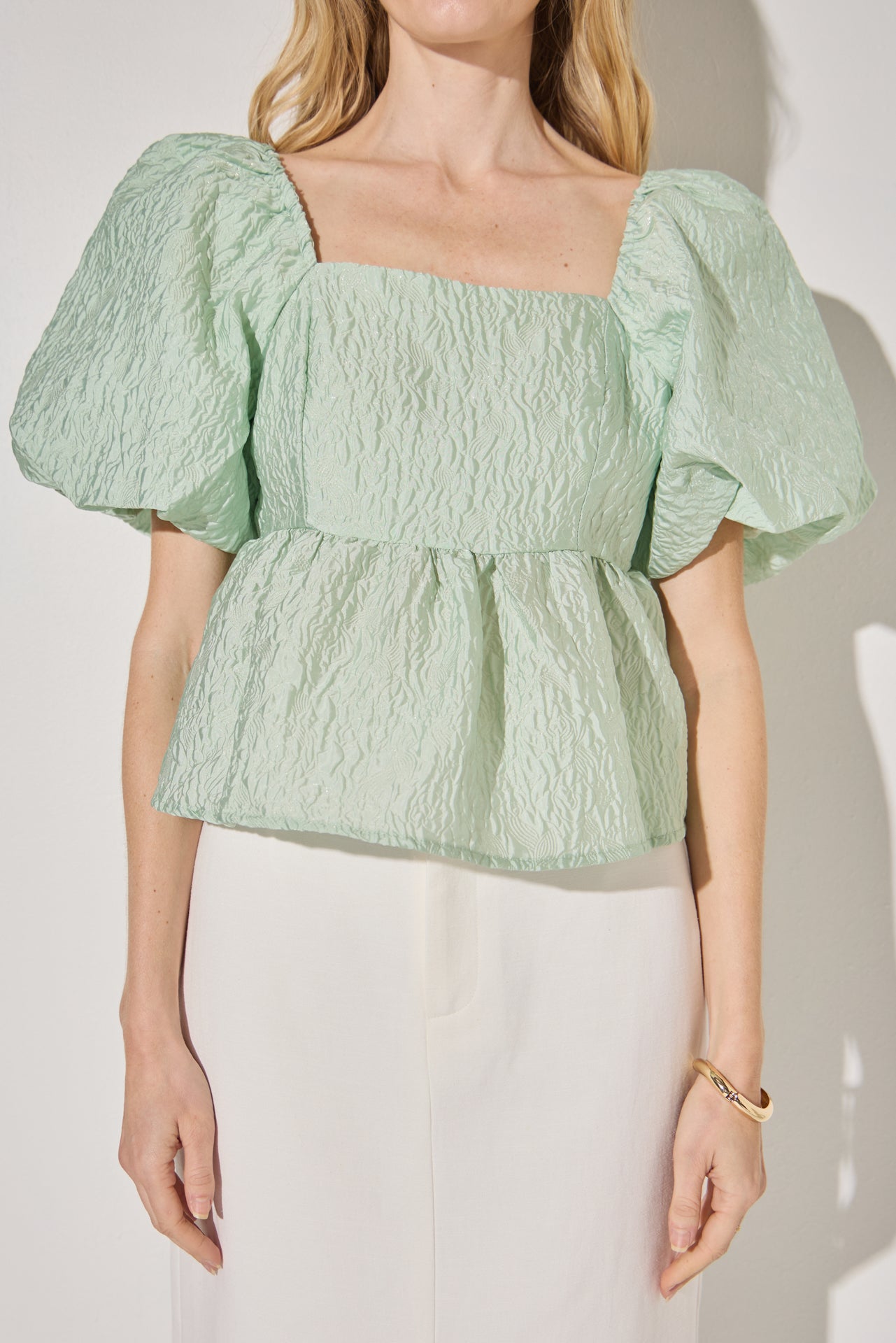 LA'VEN - Jacquard Puff Sleeve Open Back Top - TOPS available at Objectrare
