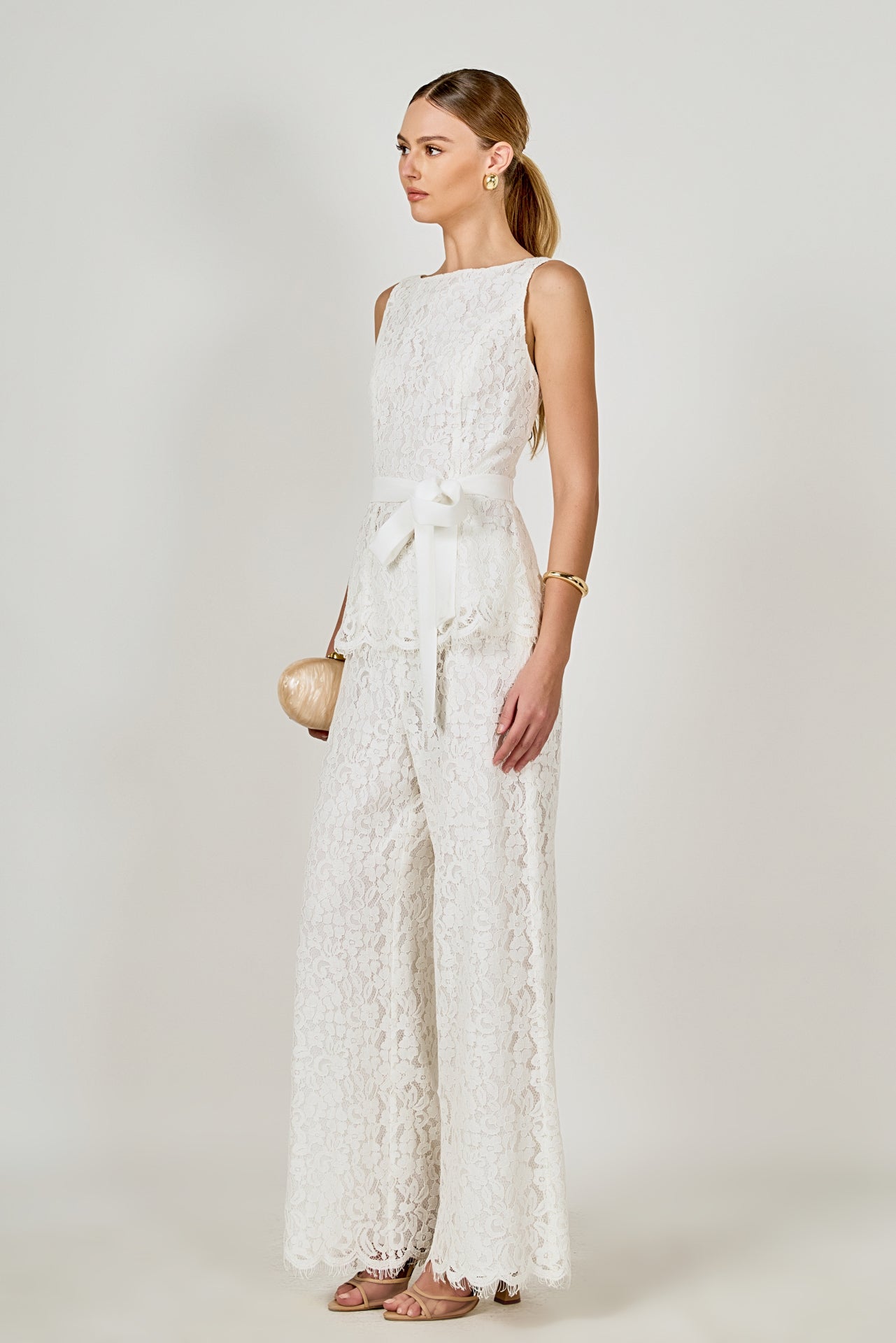 Lace Sleeveless Long Top With Belt