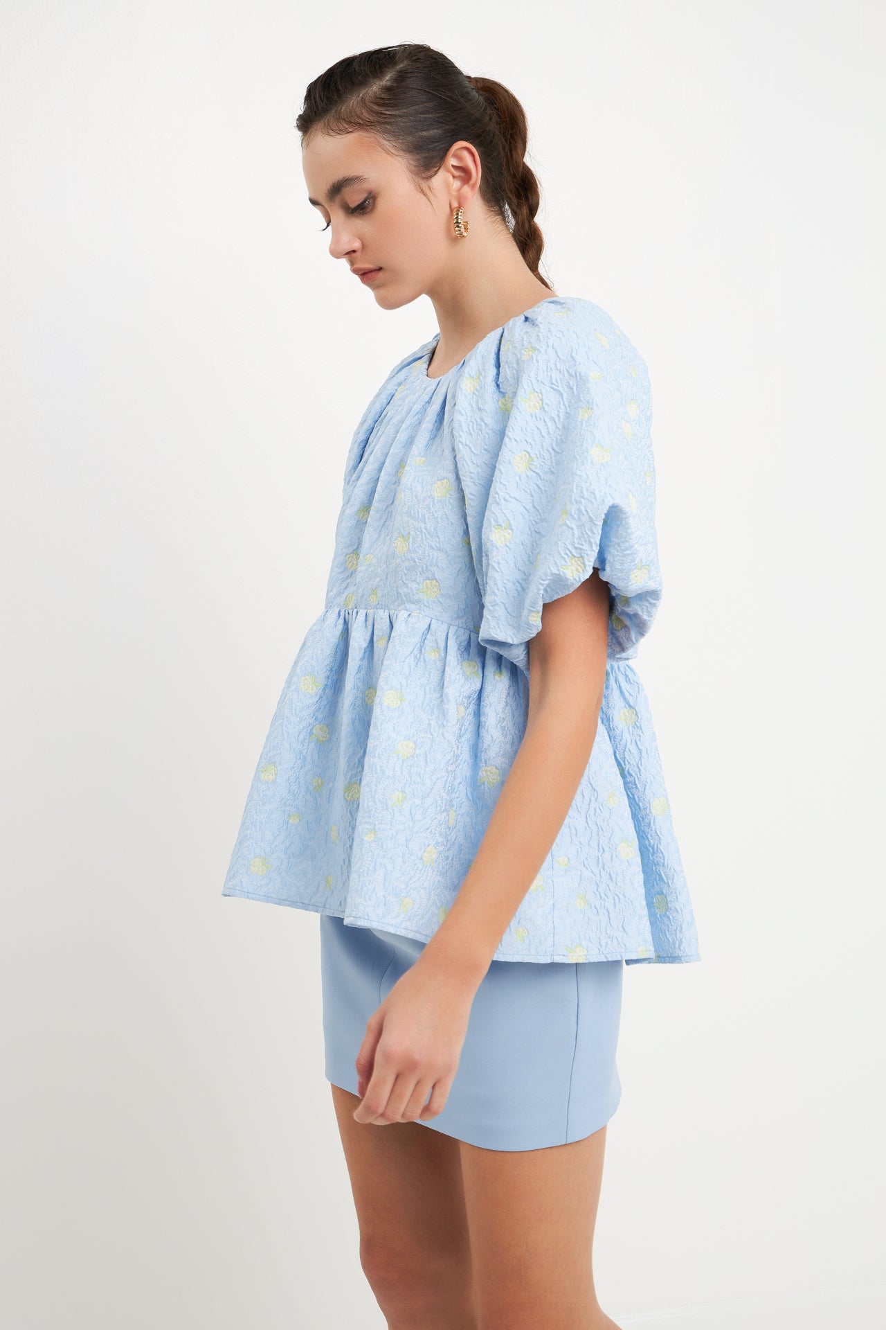 Floral Jacquard Spg Tie Flounce Blouse