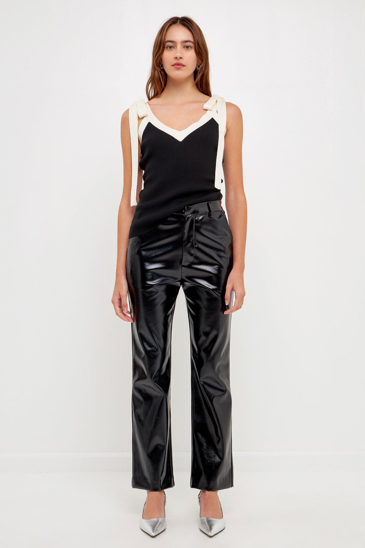Accent Ribbon Tie Top