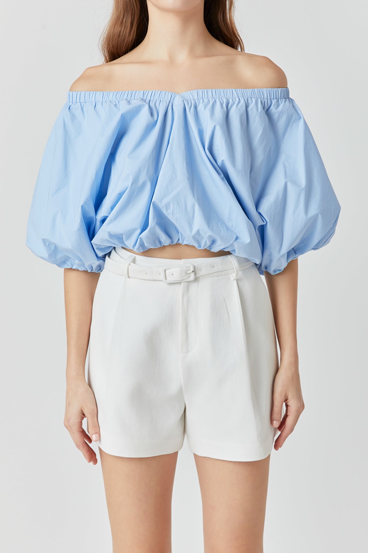 Cropped V-neckline Puff Top