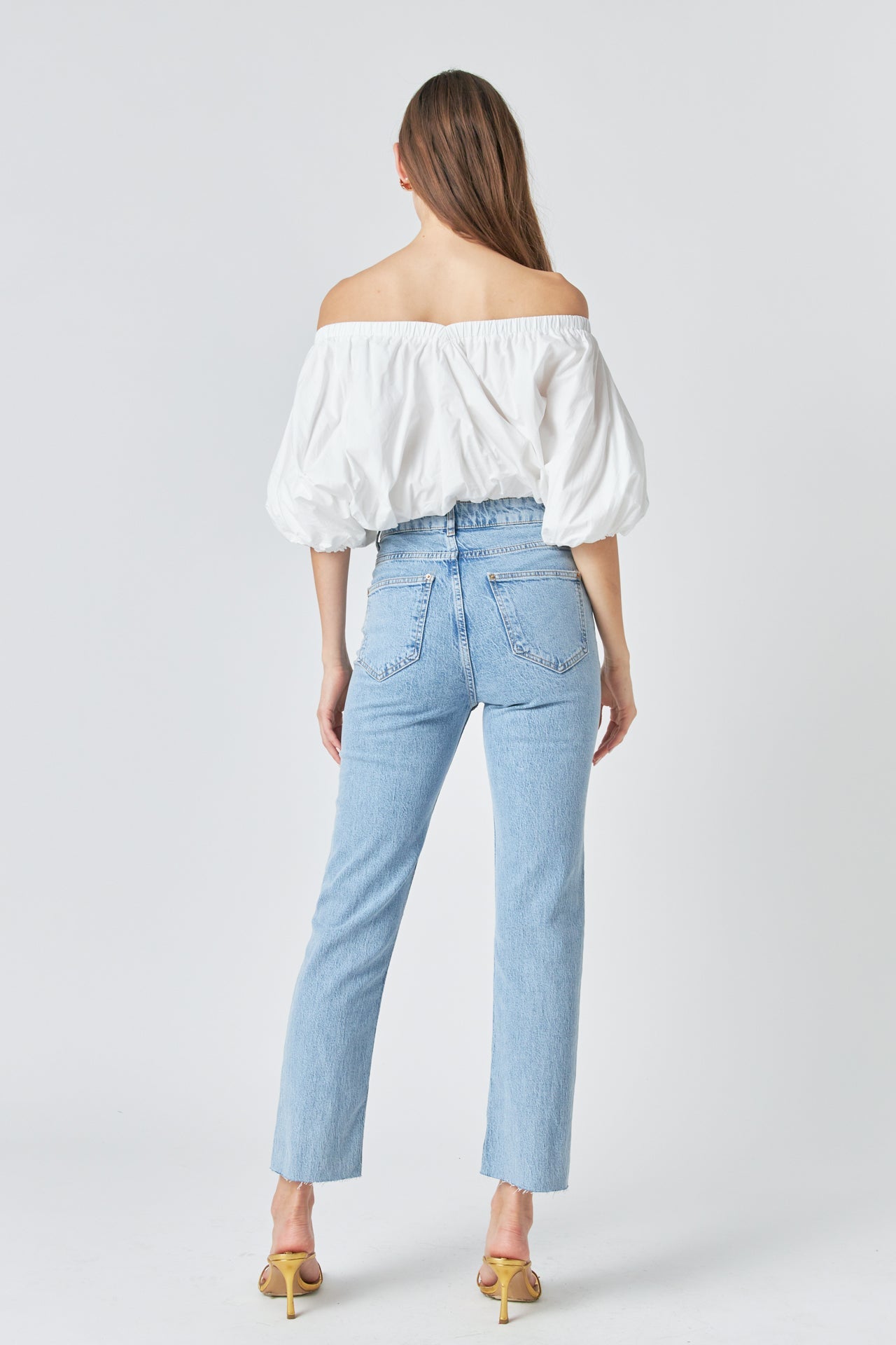 Cropped V-neckline Puff Top