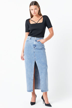 GREY LAB - Cut-out Detail Short Sleeve Knit Top - TOPS available at Objectrare