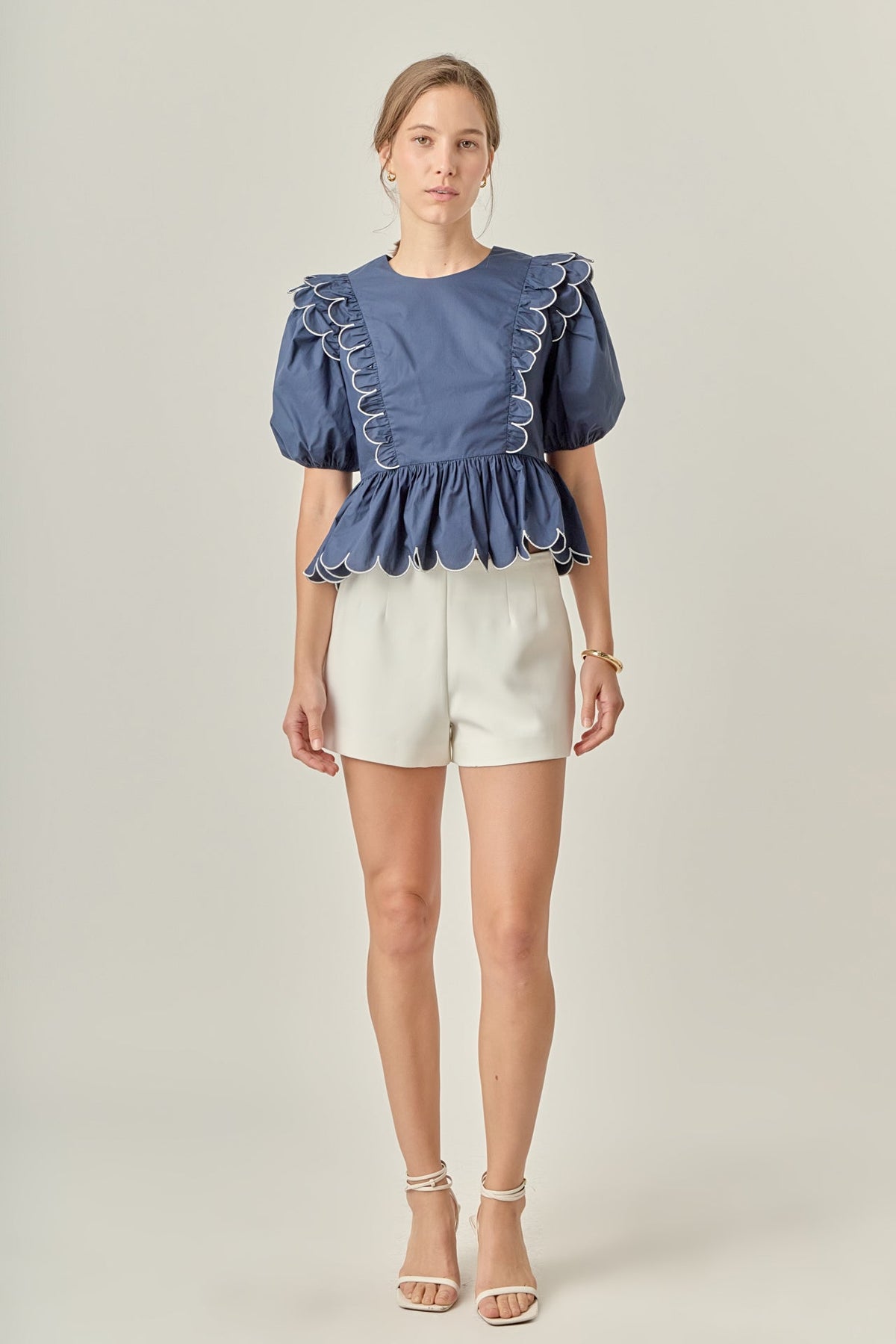 Contrast Scallop Edge Top