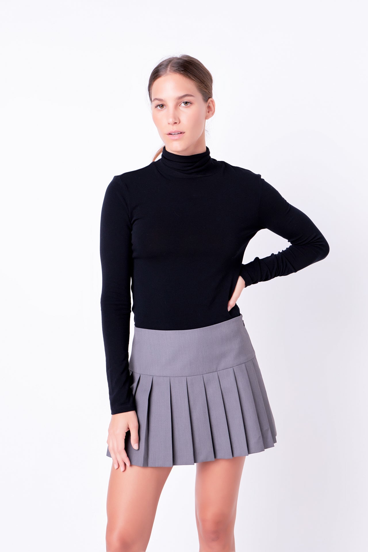 ENGLISH FACTORY - Pleats Detailed Mini Skort - SKORTS available at Objectrare