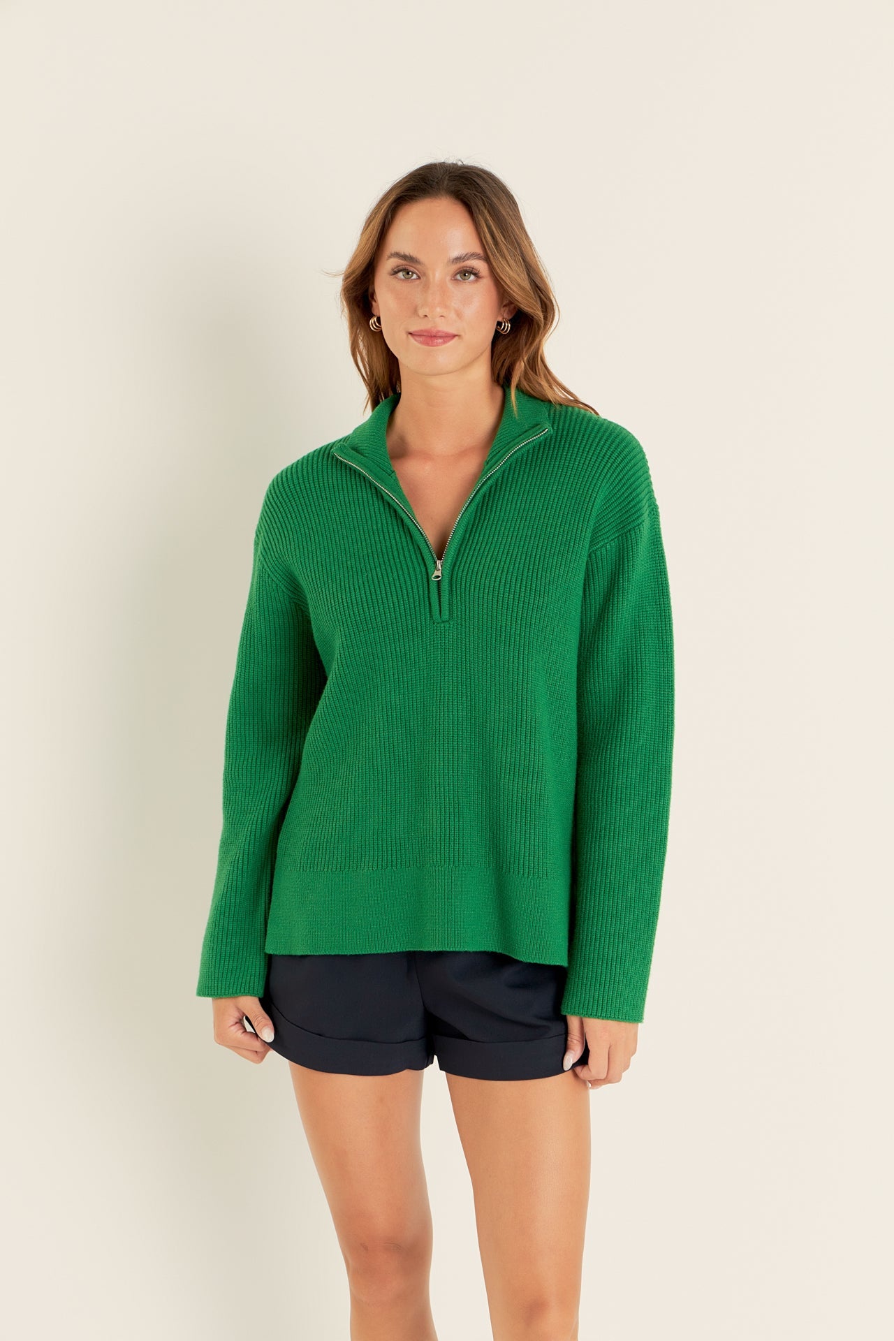 ENGLISH FACTORY - High-waisted Cuffed Shorts in Navy - SHORTS available at Objectrare