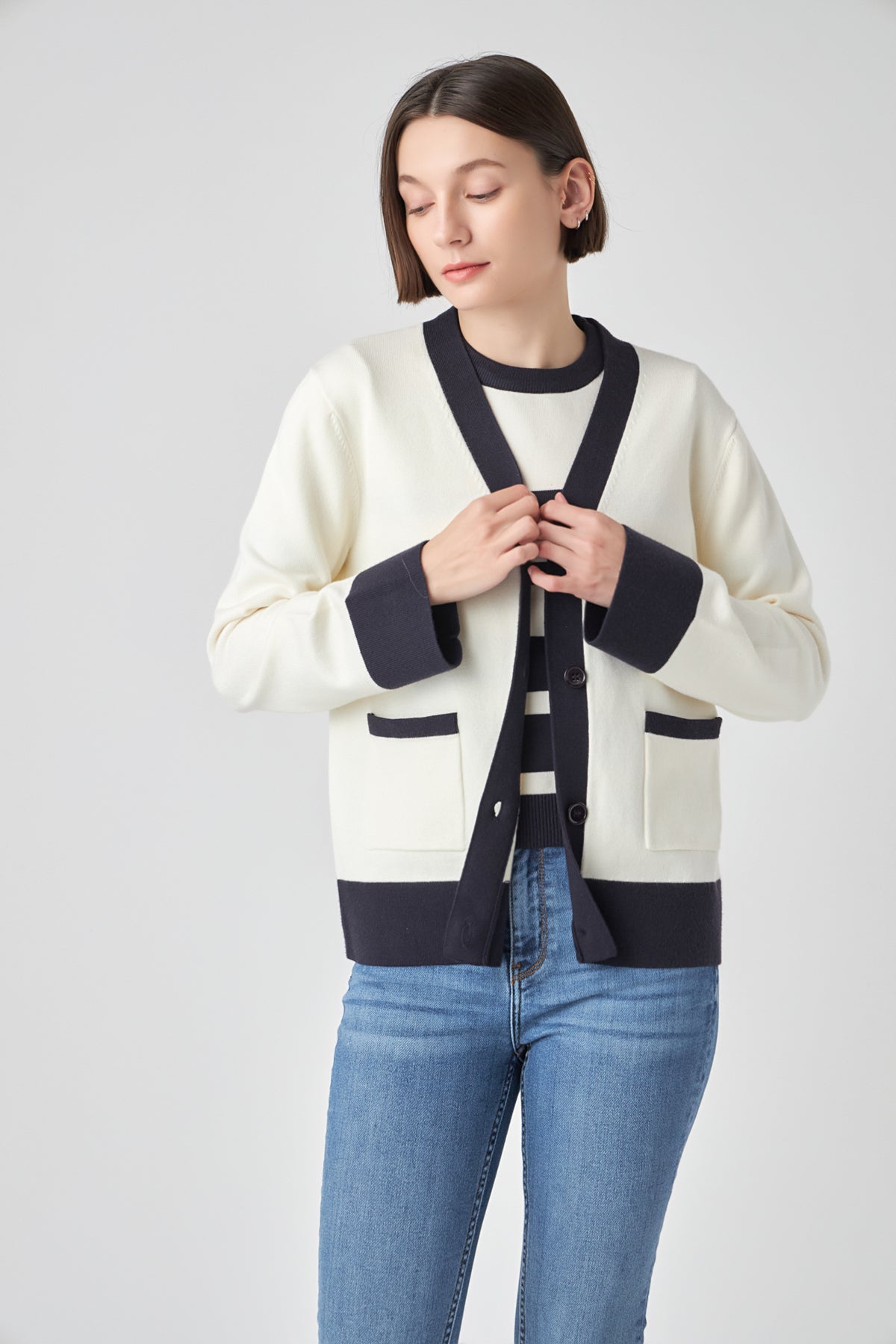 ENGLISH FACTORY - Contrast V-neck Cardigan - JACKETS available at Objectrare