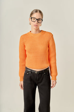 Round-neck Knit Sweater