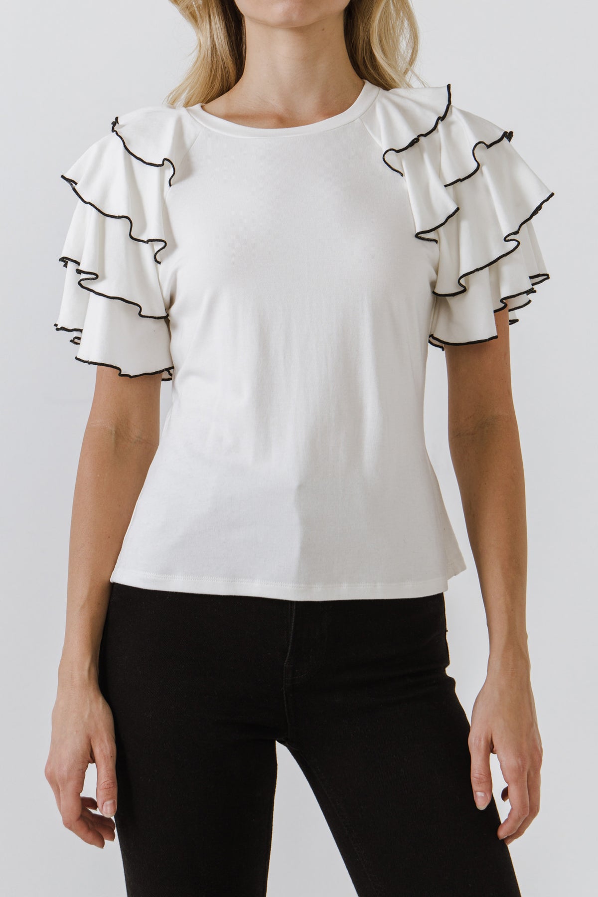Contrast Edge Ruffled Sleeve Knit Top