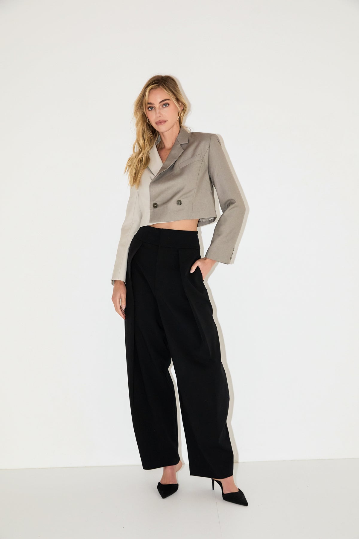 GREY LAB - Cropped Colorblock Blazer - BLAZERS available at Objectrare