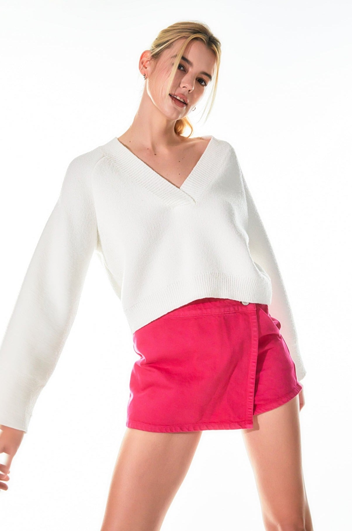 GREY LAB - Cropped V-Neck Sweater - SWEATERS & KNITS available at Objectrare