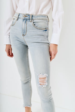 Destroyed Skinny Jeans