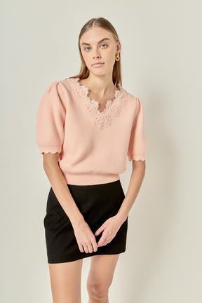 V-Nek Lace Knit Short Sleeve Top