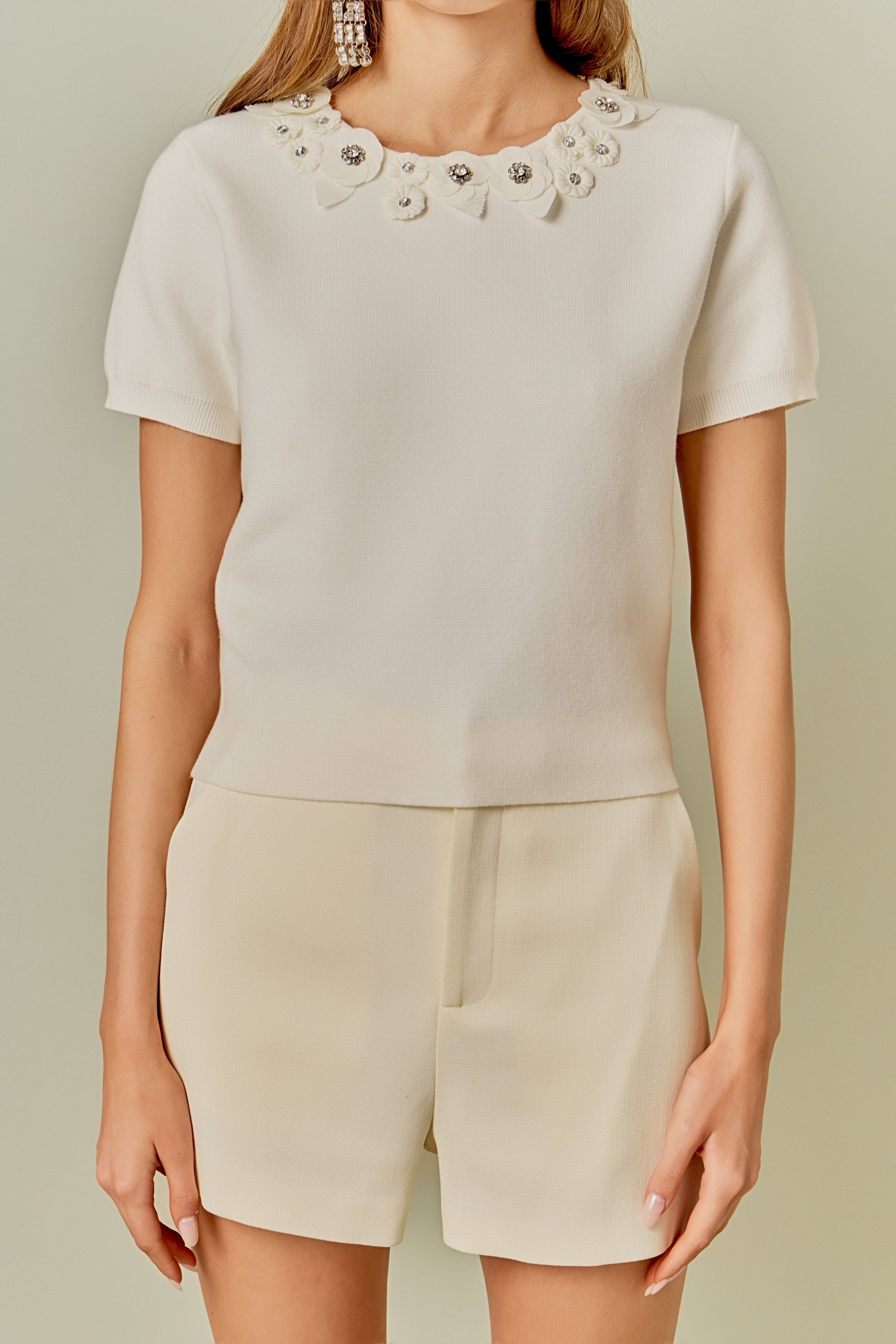 Floral Detail Short Sleeve Sweater