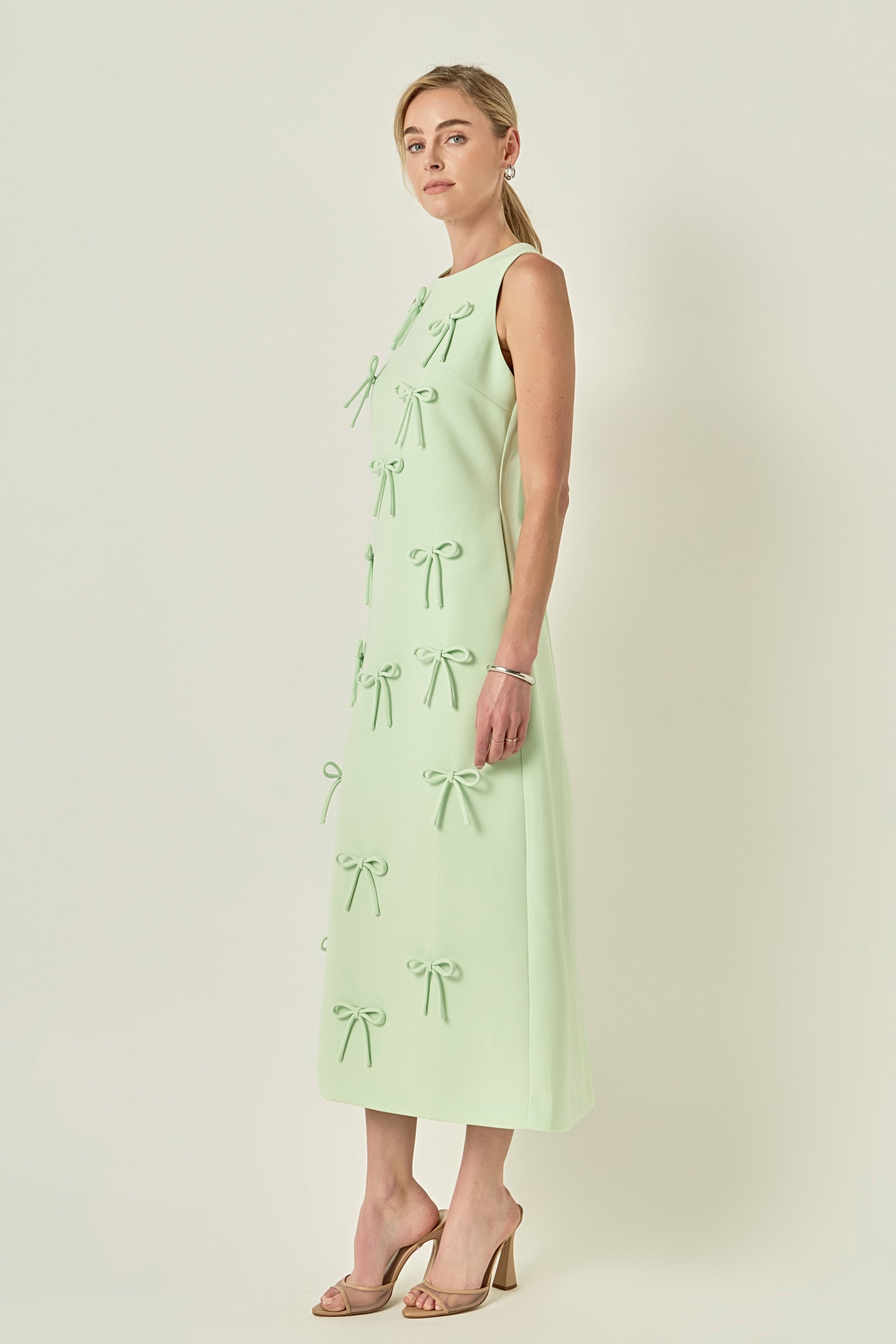 Bow Detailed Sleeveless Midi Dress